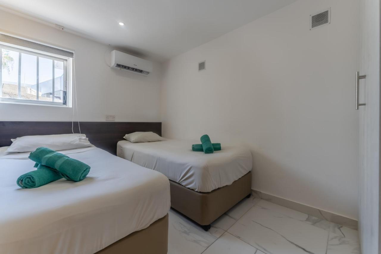Sant Central Deluxe Apartments Ayia Napa Luaran gambar