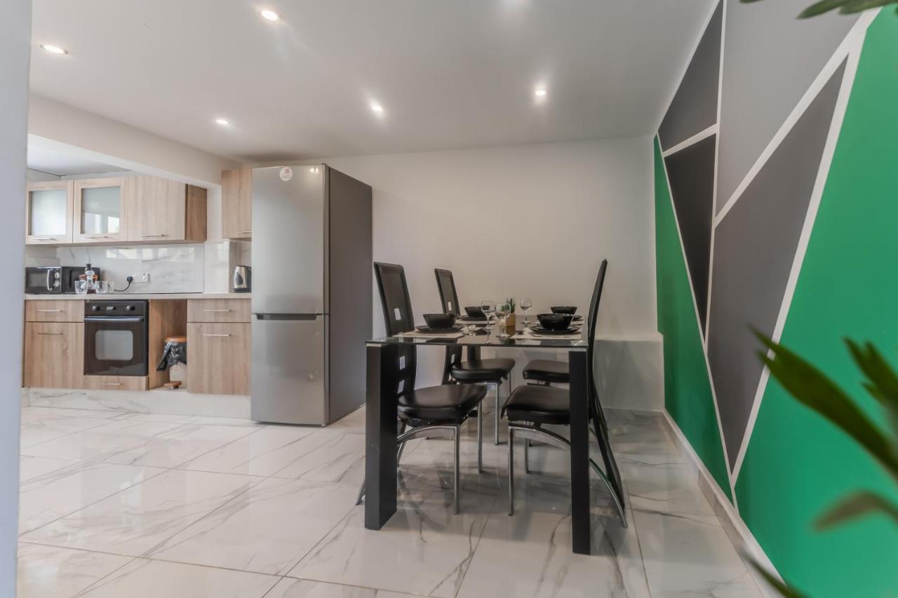 Sant Central Deluxe Apartments Ayia Napa Luaran gambar