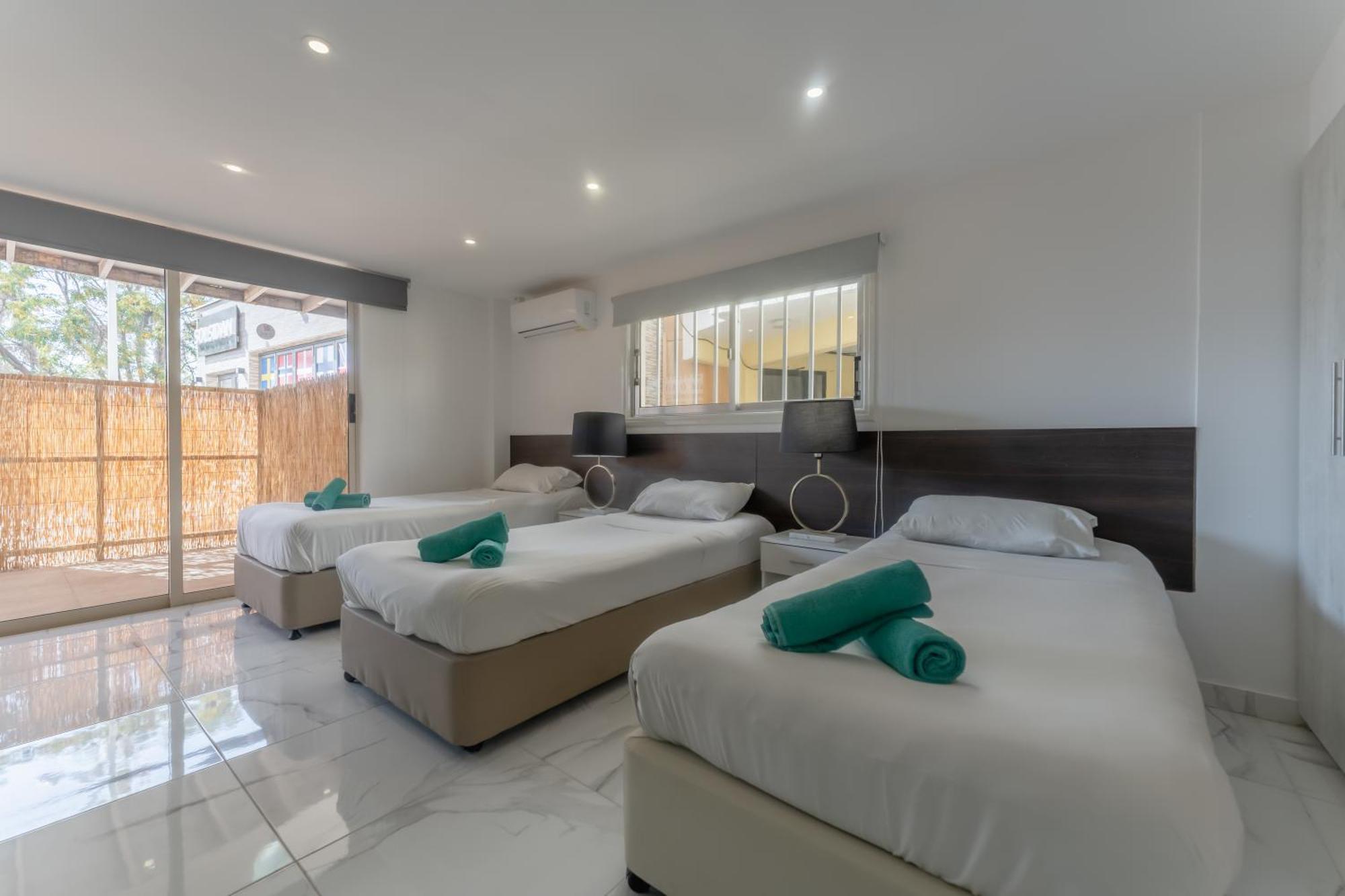 Sant Central Deluxe Apartments Ayia Napa Luaran gambar