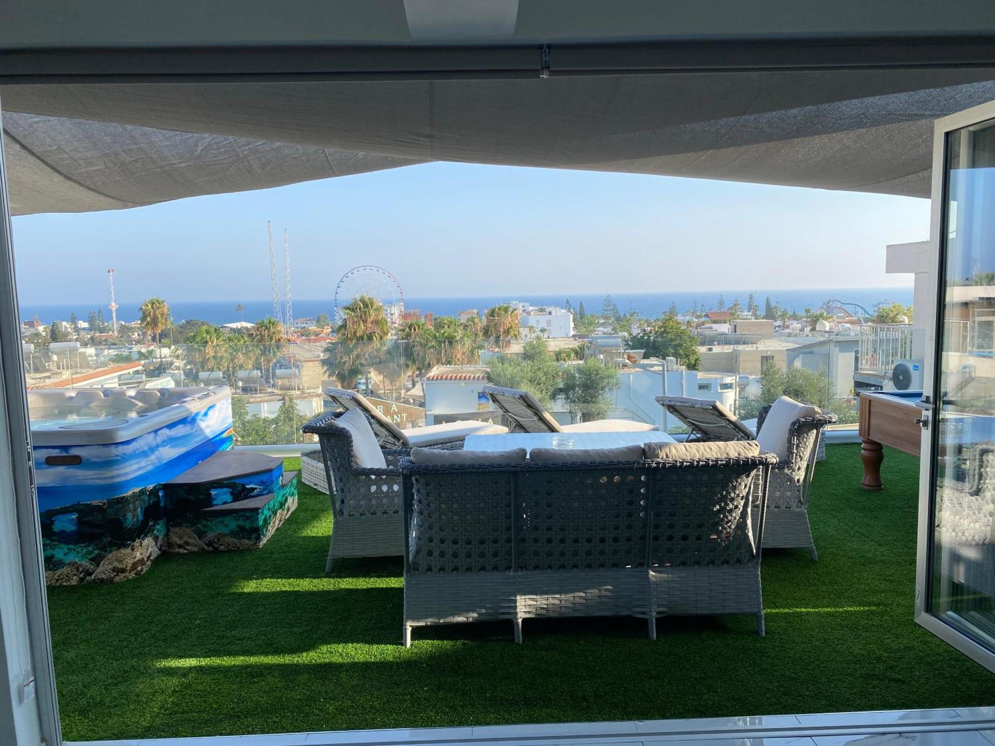 Sant Central Deluxe Apartments Ayia Napa Luaran gambar