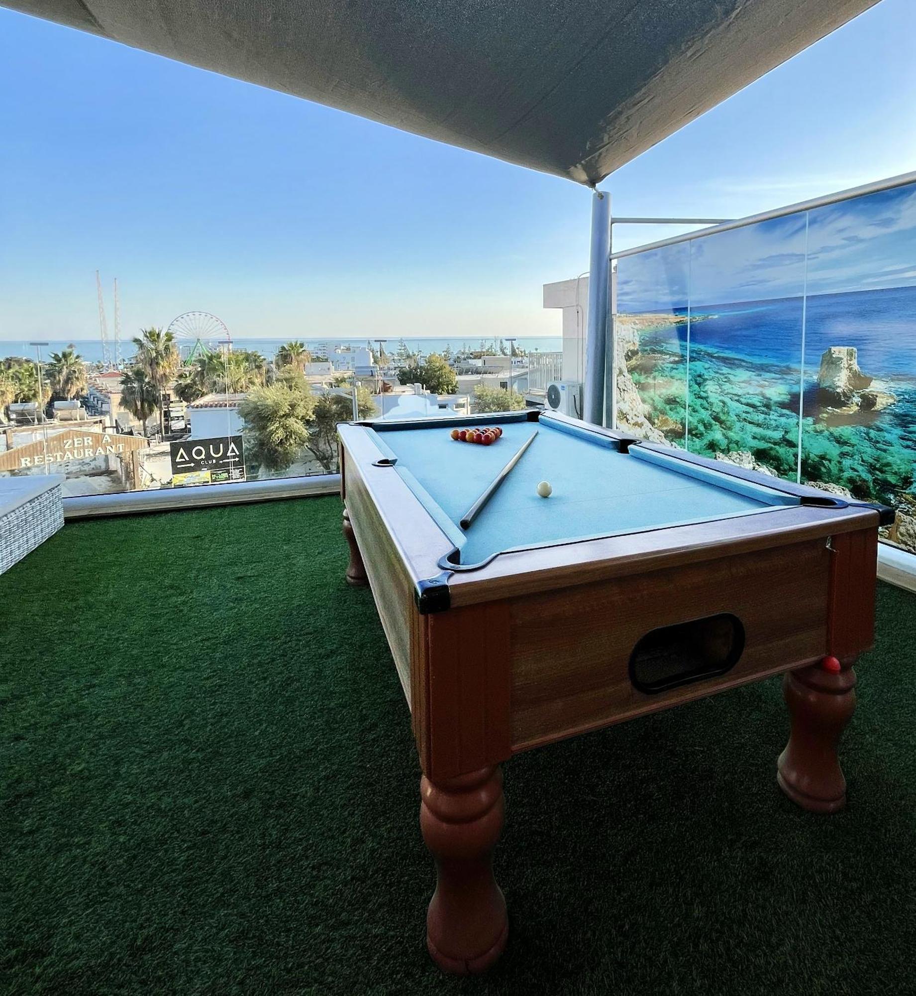 Sant Central Deluxe Apartments Ayia Napa Luaran gambar